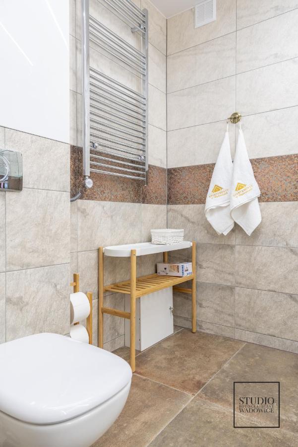 Appartement Apartament Karminowy à Wadowice Extérieur photo